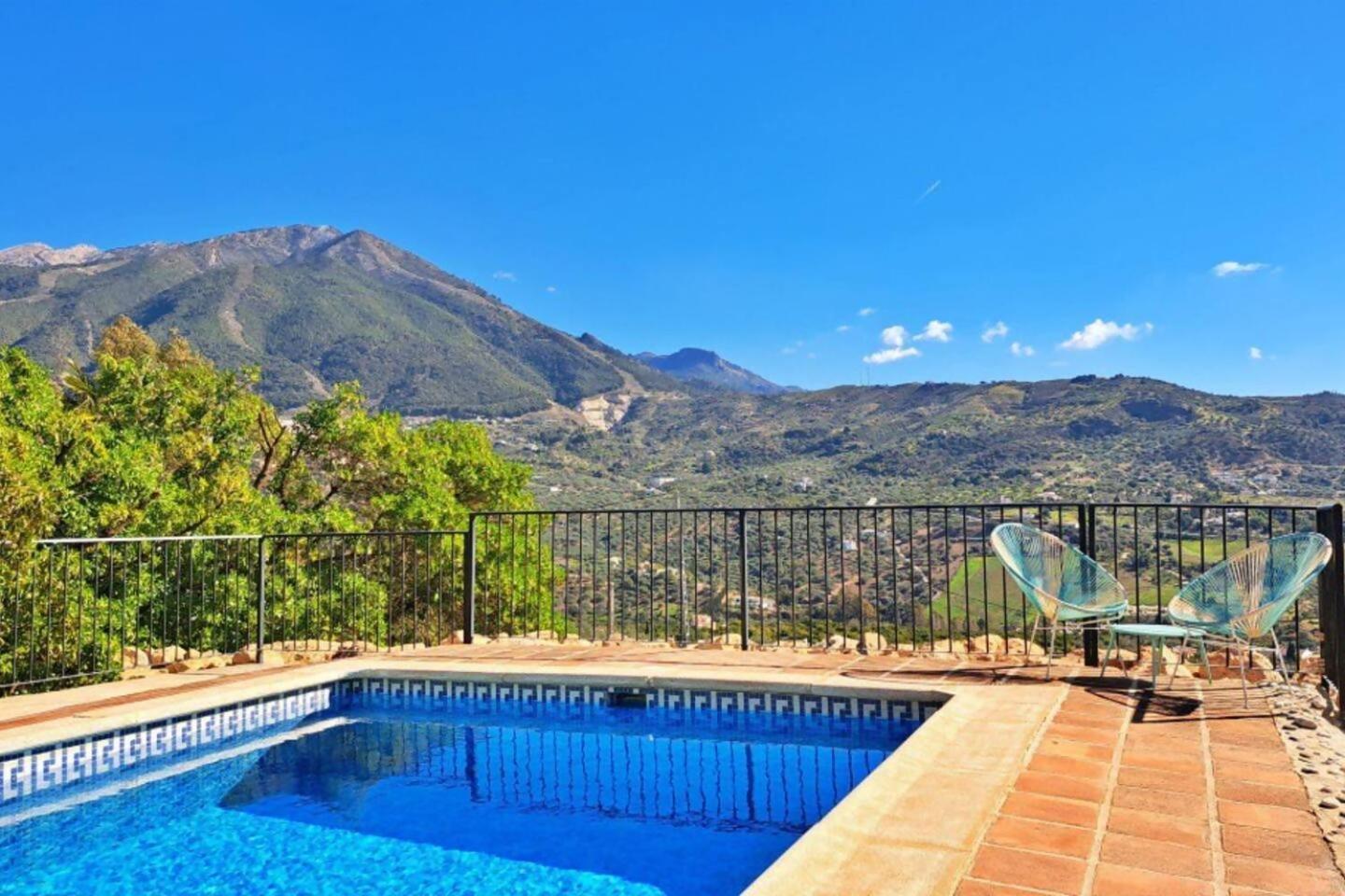 La Perla Andaluza Villa Alcaucín Exterior photo